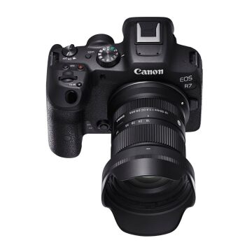 18-50mm F/2.8 DC DN Contemporary Lens (Canon RF Mount)