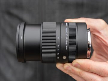 18-50mm F/2.8 DC DN Contemporary Lens (Canon RF Mount)