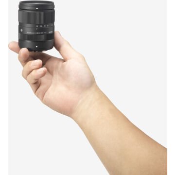 18-50mm F/2.8 DC DN Contemporary Lens (Fujifilm X Mount)