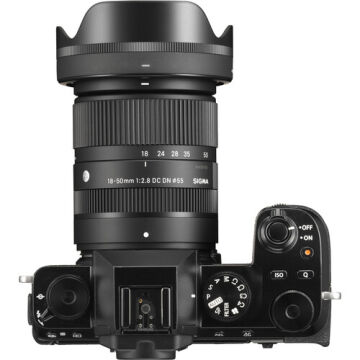 18-50mm F/2.8 DC DN Contemporary Lens (Fujifilm X Mount)