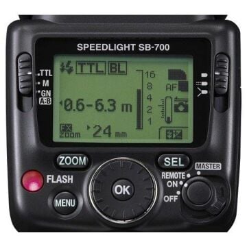 SB-700 Speedlight Tepe Flaşı
