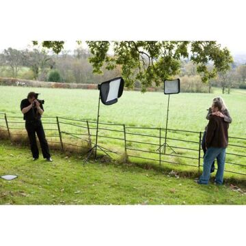 Ezybox 40x40cm Softbox + Bracket Kit (2438)
