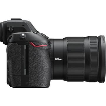 Z8 Body + Nıkkor Z 24-120 mm f/4 S Lens Kit