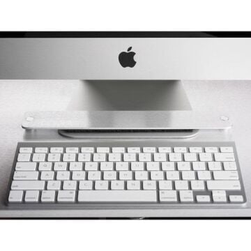 Tether Table Aero MacBook Pro 13” Taşınabilir Bilgisayar Masası
