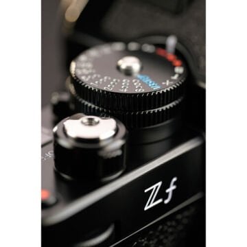 Zf Body + Nikkor Z 24-70 F/4 S Lens Kit (Siyah)