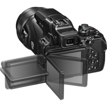 Coolpix P1100 Dijital Fotoğraf Makinesi