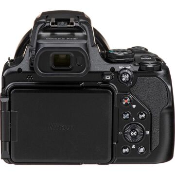 Coolpix P1100 Dijital Fotoğraf Makinesi