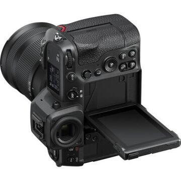 Z8 Body + Nıkkor Z 24-120 mm f/4 S Lens Kit