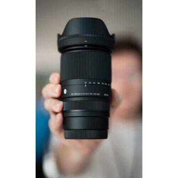 16-300mm F/3.5-6.7 DC OS Contemporary Lens (Sony E-Mount)