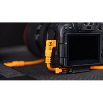 TetherPro USB-C to USB-C İki Dik Açılı 9.4m Bağlantı Kablosu